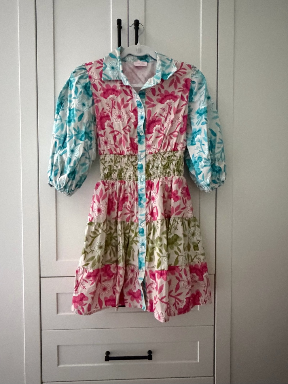 Pink Lily Floral Tiered Button-Front Dress in Pink, Teal & Green